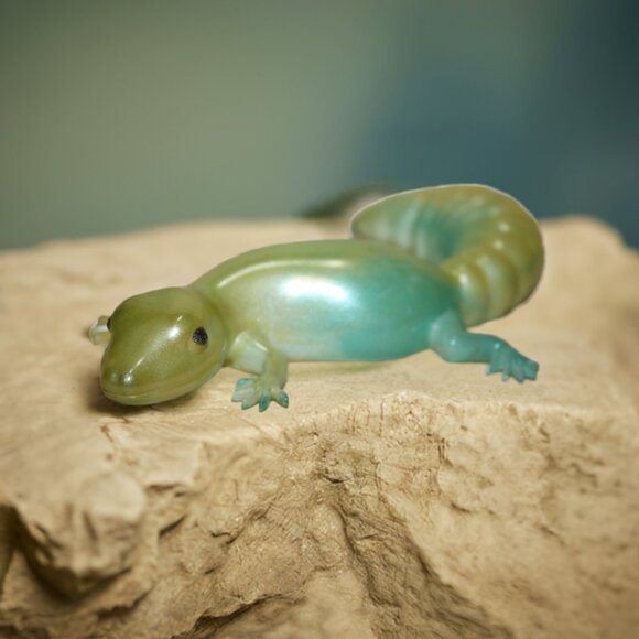 Resin Salamander Figurine Trinket ,Mixed Color Unique - Picture 1 of 4